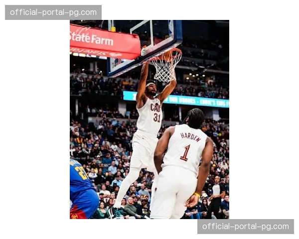 哈登加盟后阿伦场均得分从13.9分暴涨至21.8分